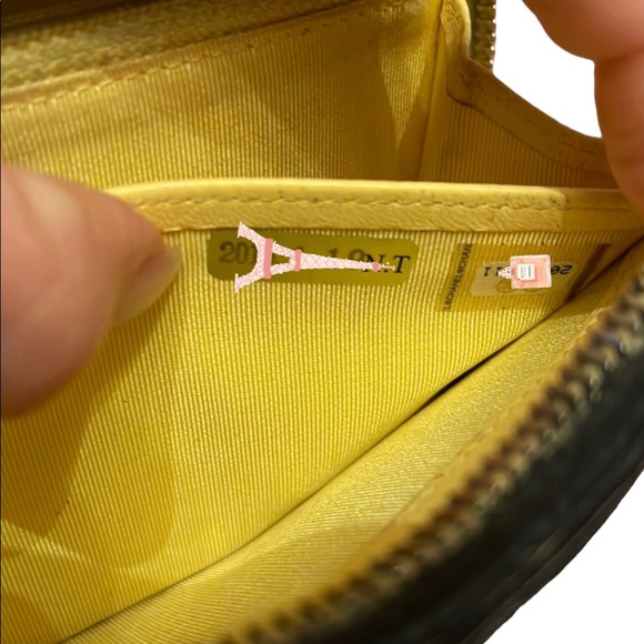 CHANEL Black Wallet (Yellow interior) - Picture 5 of 11